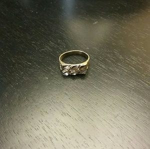 14kt gold nugget pinky ring